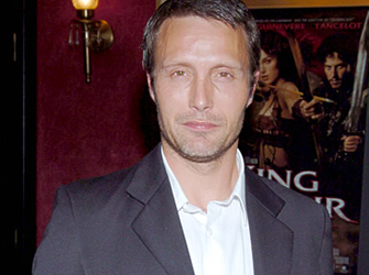 Το Trailer της  Συνέντευξης με τον Ηθοποιό Μαντς Μίκελσεν, το «Δράκο» της «Τιτανομαχίας»