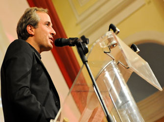 «Χρυσή Αθηνά» στο “Benda Bilili!” – Τελετή Λήξης Conn-X