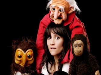 «Her Master’s Voice» – Η τέχνη να δανείζεις τη φωνή σου σε κούκλες!