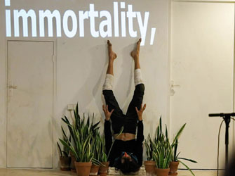 Το Εθνικό Θέατρο κοντά στις νέες ομάδες