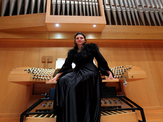 6.080 αυλοί θα ηχήσουν τις ημέρες του Πάσχα στο Μέγαρο