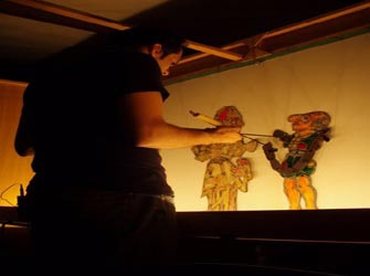 «Αποκριές  με τον Καραγκιόζη στην Πλάκα»