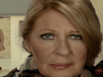 «Ωχ! Τι κόσμος, γιαγιά!» στην ανακαινισμένη ταράτσα του θεάτρου Λαμπέτη