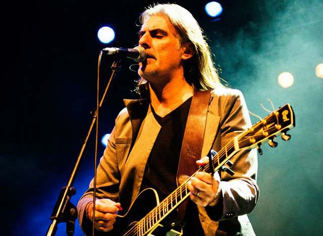 Φίλιππος Πλιάτσικας: «Δεν ξέρω αν ξανασυμβεί μπάντα σαν τους Πυξ Λαξ, όμως το εύχομαι»