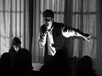 Ιστορίες τρόμου τα μεσάνυχτα… με τον Στέλιο Πελασγό