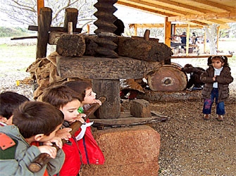 «Στου λιοτριβιού τις…μυρωδιές»