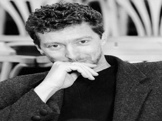 Ο χορογράφος Ρενάτο Τσανέλα διευθυντής μπαλέτου της Ε.Λ.Σ.