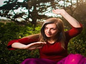 Οι δράκοι κοιμούνται με τα μάτια ανοιχτά