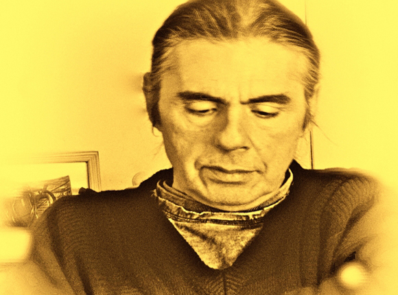 «Ακουστικά κι από καρδιάς»: Σταύρος Λογαρίδης live