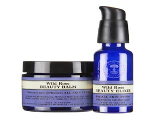 Αποτελεσματική και φυσική προστασία με τα αντηλιακά της Neal’s Yard Remedies