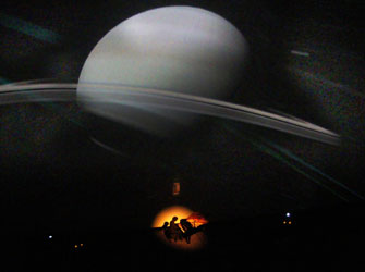 Νυχτερινή Πτήση με τον Βασίλη Τσαμπρόπουλο στο Πλανητάριο