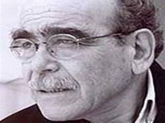 Ο συγγραφέας Θανάσης Βαλτινός «αποκαλύπτεται»