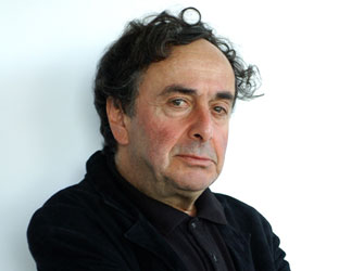 Ο καθηγητής Γιώργος Βέλτσος σε έναν ποιητικό μονόλογο