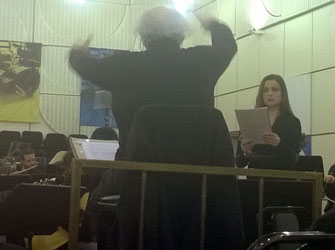 Tο in.gr στις πρόβες του Γιάννη Μαρκόπουλου με την Εθνική Συμφωνική Ορχήστρα της ΝΕΡΙΤ