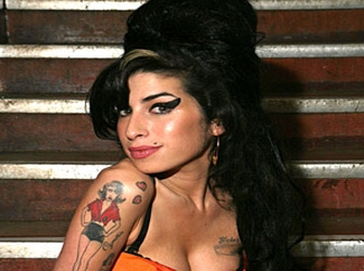 Mega: Μουσικά Αφιερώματα στις γιορτές