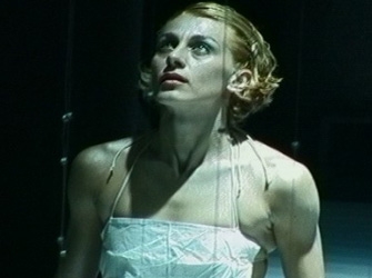 Αποστολία Παπαδαμάκη: Ένα ηλεκτρικό κορίτσι, στο σινέ+