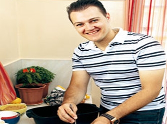 Το «Κουτάλι» μαγειρεύει στο «Πεντελικόν»