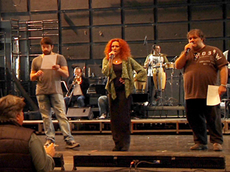 Αγαμοι Θύται – Συνέντευξη και πλάνα από τις πρόβες