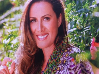 Η Άννα Δρούζα σε τηλεοπτικό μαγκαζίνο στον ΣΚΑΪ