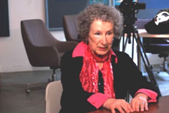 Η Μάργκαρετ Άτγουντ στις «Κεραίες της εποχής μας»