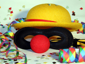 Μουσική Τσικνοπέμπτη στη γειτονιά σας δωρεάν!