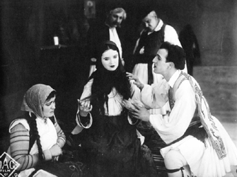 Η «Αστέρω» πάει θερινό!