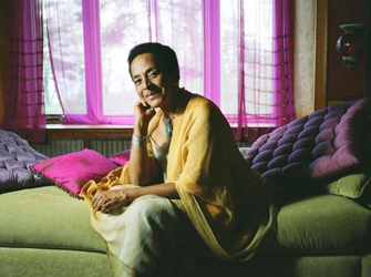 Seis Poemas τραγουδά η Susana Baca!