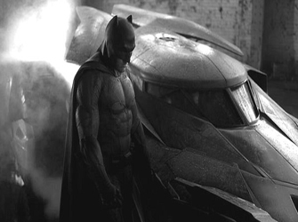 Ο Μπεν Άφλεκ με τη στολή του Μπάτμαν απομακρύνει τις αμφιβολίες