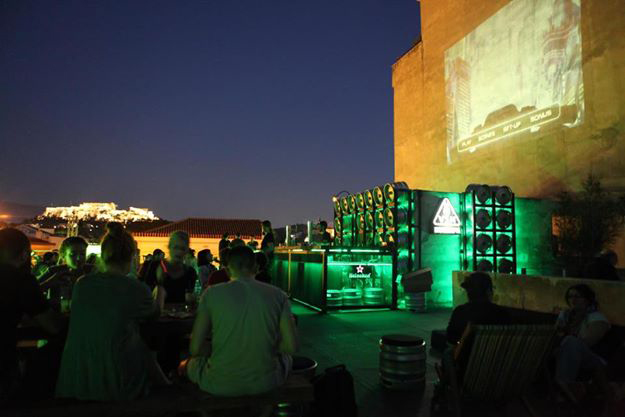 Σε ρυθμούς Μουντιάλ 10 ξεχωριστά σημεία της Αθήνας