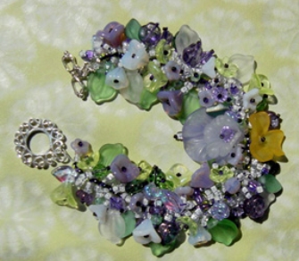 Φτιάξτε Βραχιόλια με χάντρες φύλλων και λουλουδιών