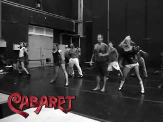 Cabaret – Δείτε πλάνα από τις πρόβες