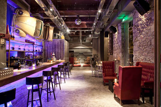 Μπαρ για διασκέδαση σε χαλαρούς ρυθμούς