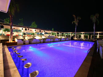 Τα decks του Candy Bar South παίρνουν φωτιά!