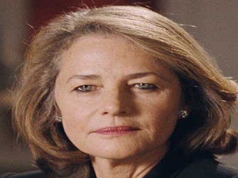 Η Σαρλότ Ράμπλινγκ στο «Restless»