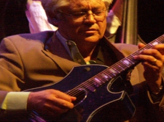 Larry Coryell – Joey DeFrancesco – Alphonse Mouzon Trio
