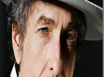 Bob Dylan χωρίς «Like a Rolling Stone» και με κουρασμένη φωνή