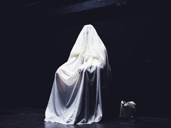 «Εκείνη» του Ζαν Ζενέ για πρώτη φορά στην Ελλάδα