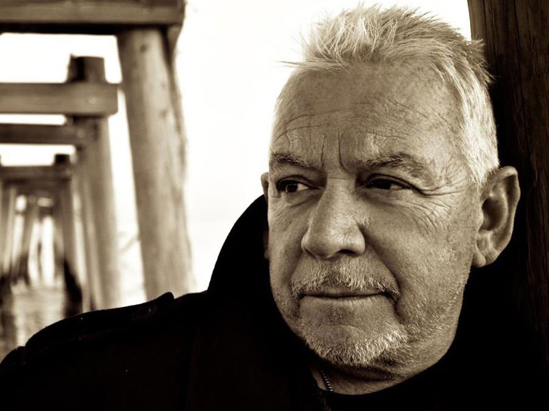 Εric Burdon: «Νιώθω ευγνώμων που μπορώ ακόμα να βγαίνω στη σκηνή και να τραγουδάω»