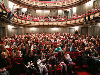 Oscarικές ταινίες: από τη μεγάλη οθόνη στο σανίδι