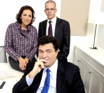 Δύο ιστορίες «της οικονομικής κρίσης» στον ΣΚΑΪ