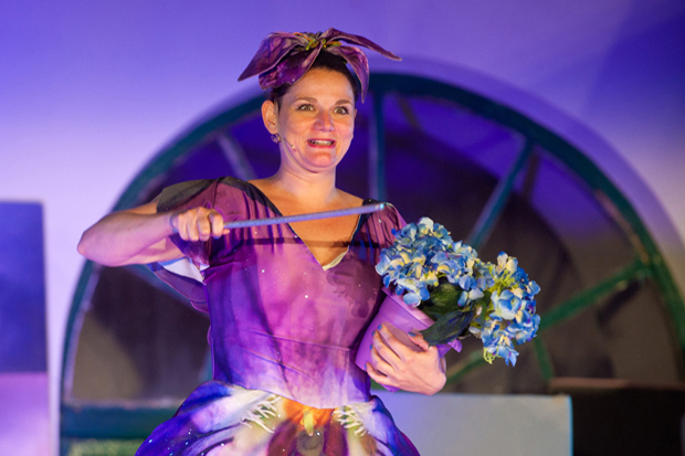 «Η κοιμωμένη ξύπνησε» ολοκληρώνει τη θερινή περιοδεία της στο Θέατρο ΑΚΡΟΠΟΛ