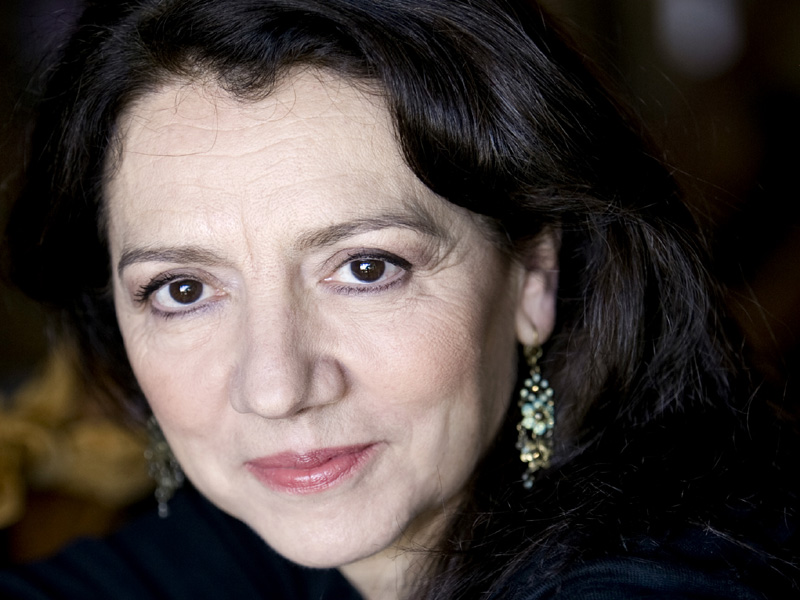 Το Μέγαρο σε τόνους «Μπλε γαλάζιο, πράσινο βαθύ»