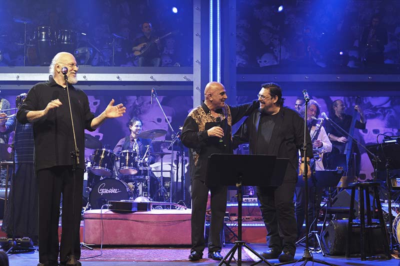 Γκαγκαντίν: Ο Πάνος Μουζουράκης στην παρέα των «γενναίων της νύχτας»