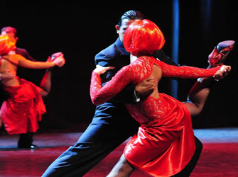 Καυτό ταγκό με… Gustavo Russo!