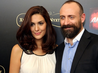 Ο Ονούρ και η Σεχραζάντ στα ελληνικά ΜΜΕ – φωτορεπορτάζ