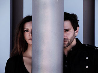 Γκοθ «Στρίγγλα» η Κατερίνα Λέχου σε μια παράσταση που μοιάζει με ταινία τρόμου