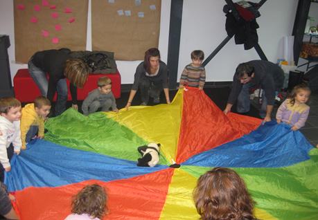 Ο Σίντο τραγουδάει τα Λαζαράκια