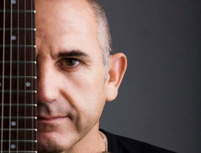 Νίκος Καλλίνης: «Την επιστροφή μου στη μουσική τη χρωστώ σε φίλους & συνεργάτες»