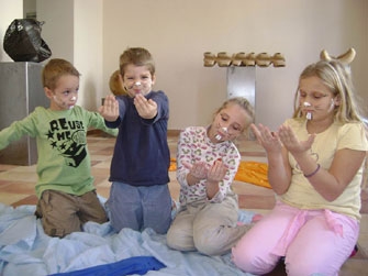 «Tο παιδί με το φεγγάρι στο στήθος»