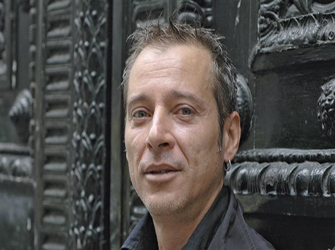 Ο πολυβραβευμένος συγγραφέας Καρίλ Φερέ στην Αθήνα